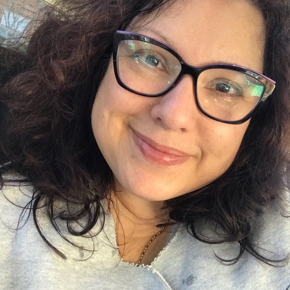 Meet Your Posher - Picture 7 of 7